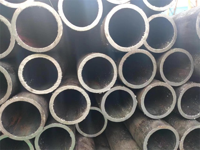 攀枝花10#结构用无缝钢管